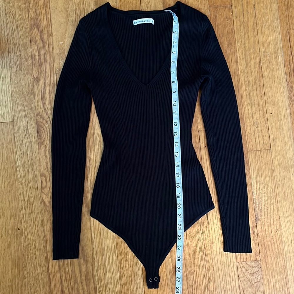 NWOT Abercrombie & Fitch Black V-Neck Thong Ribbed Sweater Bodysuit